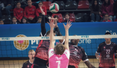 Grupo Egido Pinto firma una victoria sólida por 3-0 ante AD Rivas y consolida el liderato