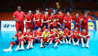 La Selección Sub18 Masculina regresa a la pista de juego en Plovdiv con victoria ante Rumanía