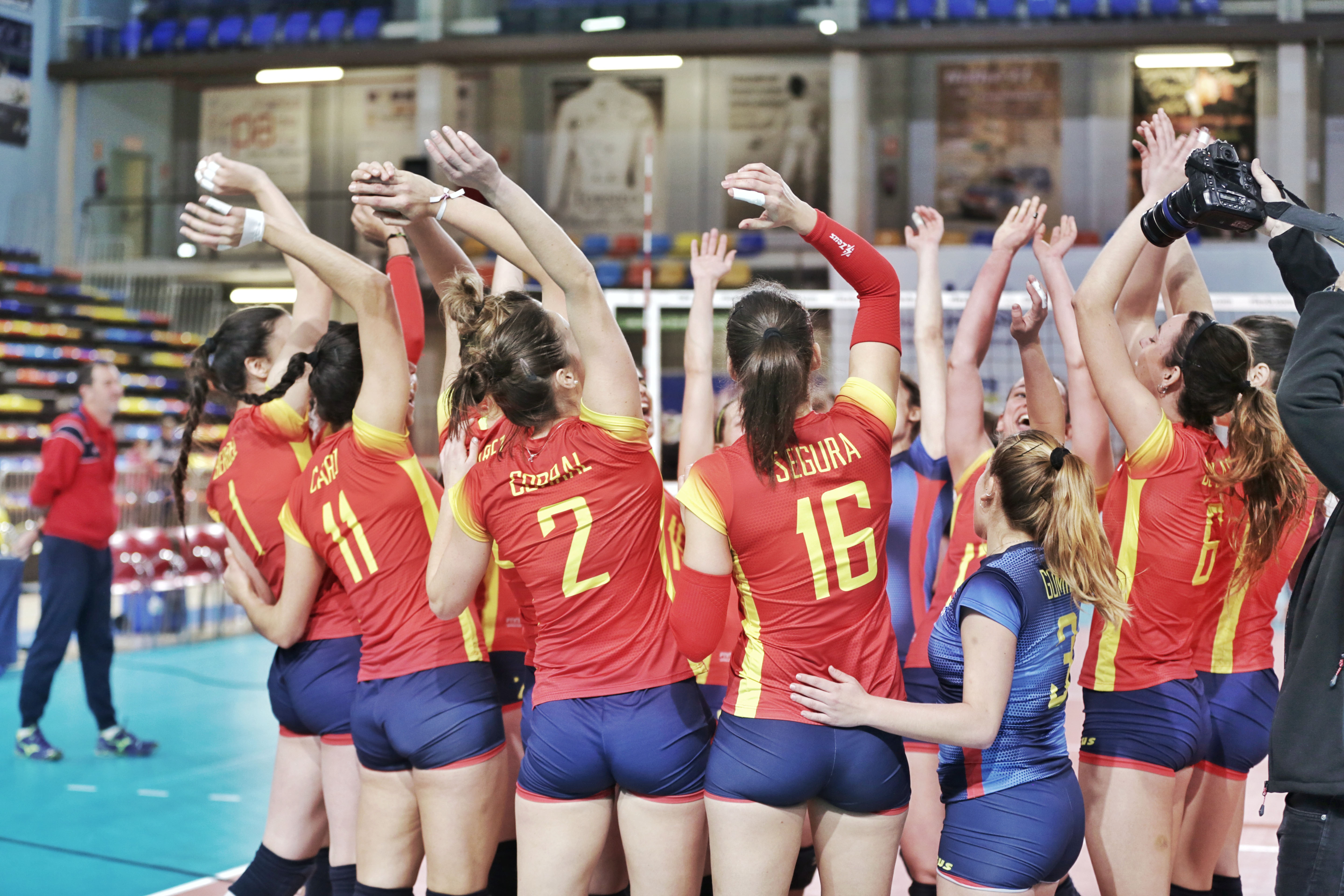 “Saldremos a jugar sin complejos”, Pascual Saurín valora la fase de grupos del Europeo 2019