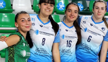 Extremadura Arroyo renueva a Ángela Peña, Sara Molano y Marta Holgado