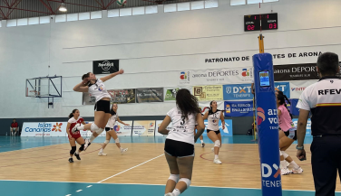 Arona Less4More cae en casa ante CV Torrelavega