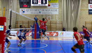 El ConectaBalear inicia el Ciutat de Manacor con victoria contundente