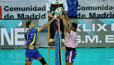CV Guaguas completa las semifinales tras superar en tres sets a UPV Léleman Conqueridor