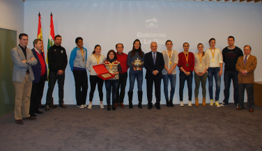 Naturhouse Ciudad de Logroño es recibido por el Presidente de la Rioja por el título de Copa