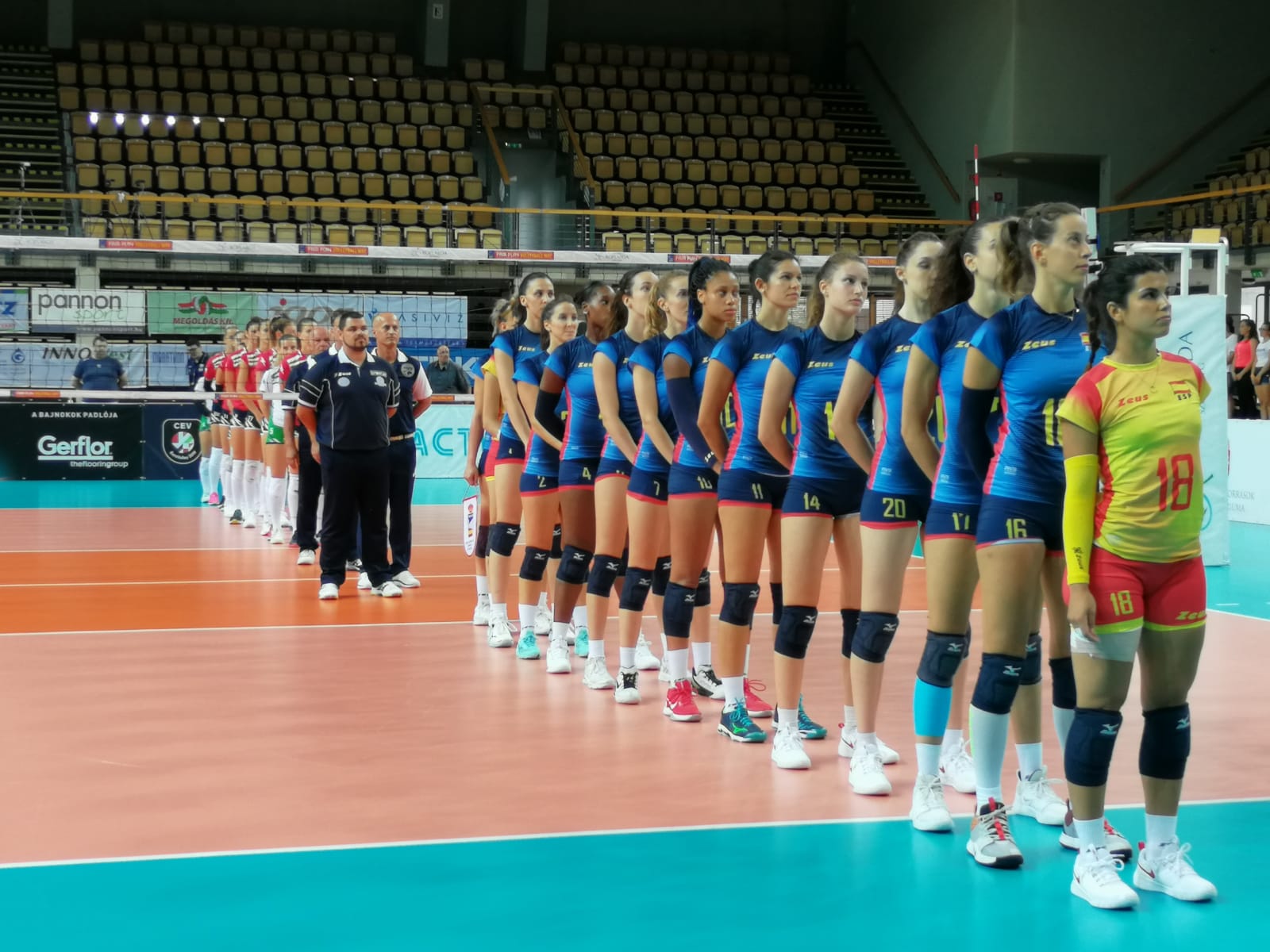 España no puede con el saque húngaro (0-3)