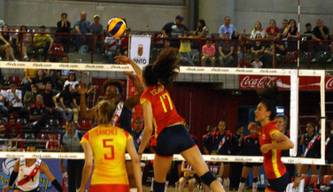España vence en el tiebreak a Perú en el último partido del bilateral