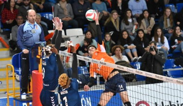 UBE L´Illa Grau tumba al anfitrión Urbia Vóley Palma para alcanzar las semifinales
