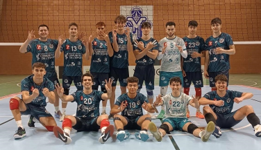 Volei Villena - Petrer vence por la vía rápida a Michelín Mintonette Almería