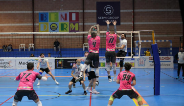Servigroup Benidorm sigue intratable y vence con comodidad al colista CUV Alcorcón