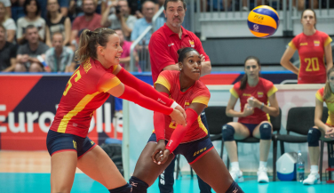 España no puede con la doble reacción eslovaca y cae en su regreso al #EurovolleyW