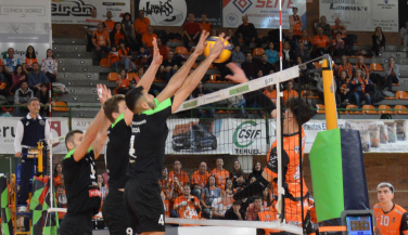 Pamesa Teruel Voleibol remonta para acceder a la siguiente ronda en el set de oro