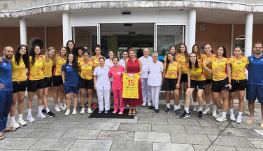 Día diferente en tierras gallegas: La Selección Absoluta Femenina visitó las Termas de Cuntis