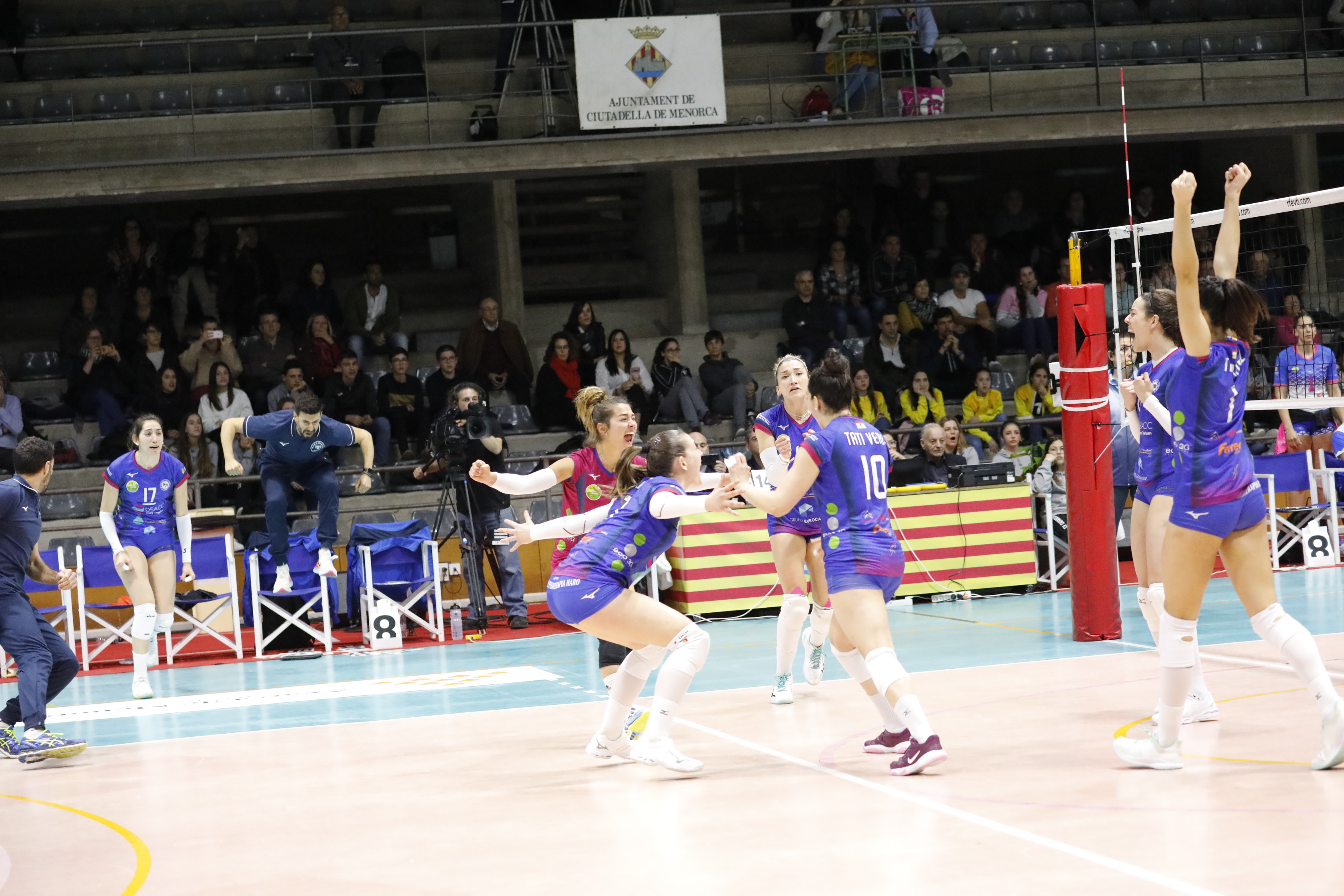 OSACC Haro Rioja Vóley pasa a semifinales remontando a Sanaya Libby,s La Laguna