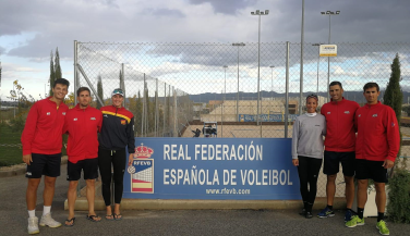 Arranca el Programa de Alto Rendimiento de Vóley Playa en Lorca.