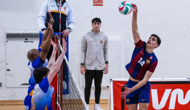 Contundente victoria de Barça Voleibol en su batalla ante CV Roquetes