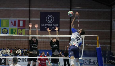 Un intratable CV Almoradí deja sin opciones al Servigroup Benidorm de disputar la Copa Príncipe