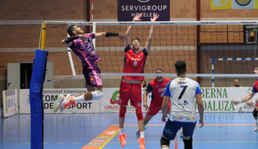 Servigroup Playas de Benidorm se impone con autoridad ante Universidad de Granada y refuerza su lide