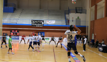 Servigroup Benidorm logra un valioso triunfo ante Voleibol Almoradí