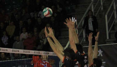 Unicaja Almería y CAI Voleibol Teruel se disputarán el cetro copero en Cáceres