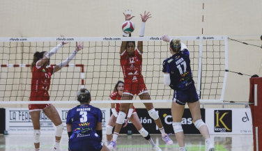 Derrota de un gran Cajasol Voley Dos Hermanas frente a Avarca Menorca