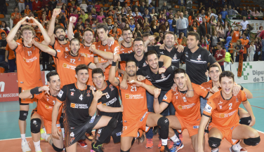 CV Teruel, campeón de la Supercopa Masculina tras vencer en el desempate a Unicaja Almería