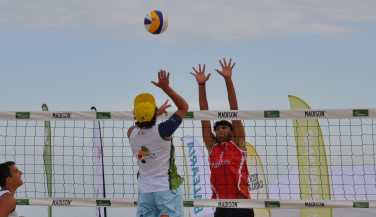 La Copa del Rey y Reina de Vóley Playa comenzó en Menorca