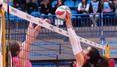 CV Torrejón se lleva un igualado duelo ante CV Torrelavega