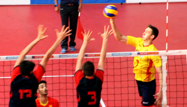 España cae 1-3 ante Rumanía y dificulta su clasificación al Europeo Sub20