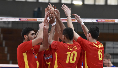 La selección junior masculina vence a Suecia y se jugará ante Italia el billete al Europeo