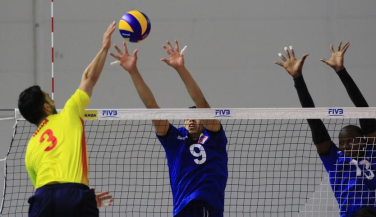 España consigue una trabajada victoria ante Venezuela por 3-1