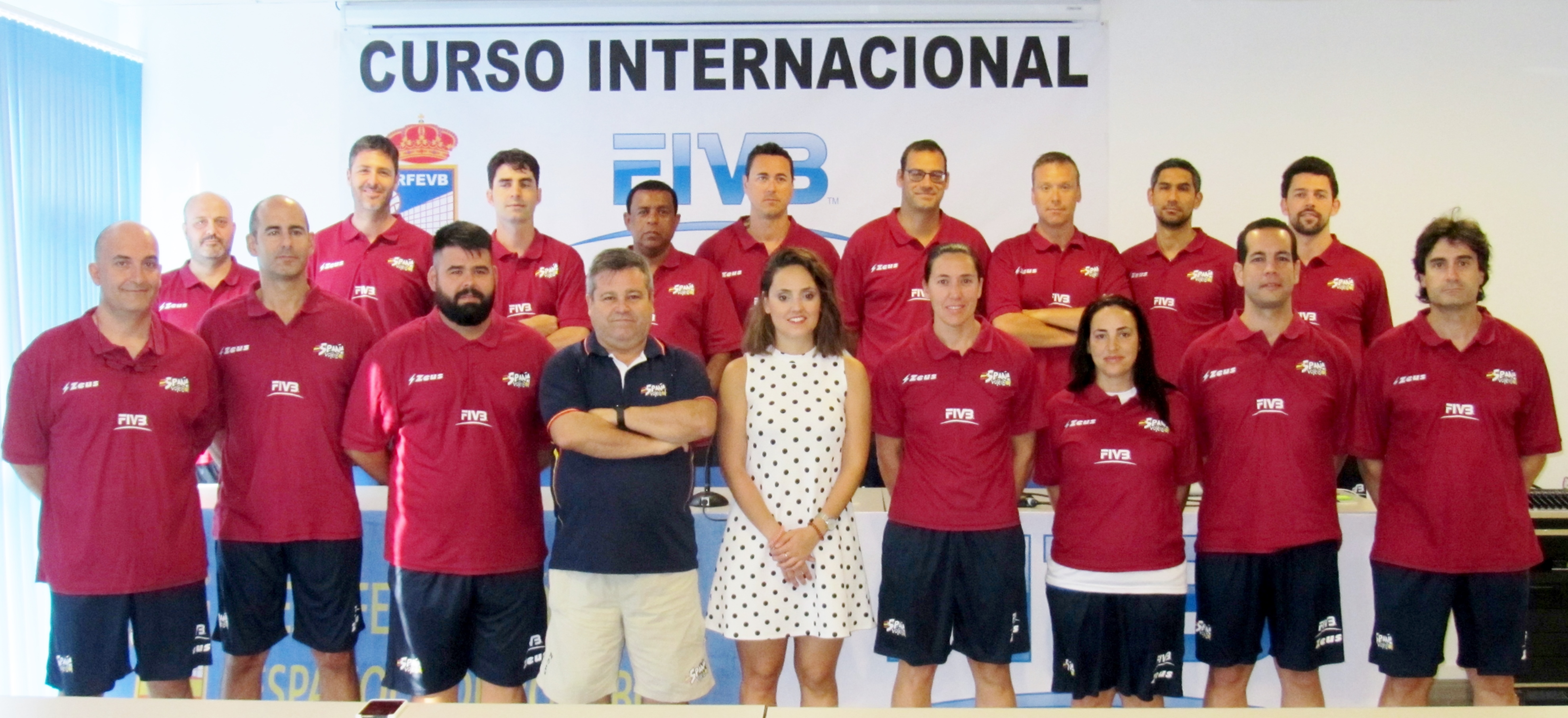 Inauguración del Curso Internacional de Entrenadores FIVB Nivel II