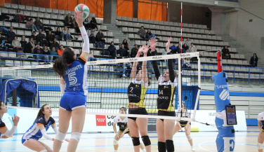 Voleibol Leganés (SF2) se lleva el derbi en el Pabellón Europa