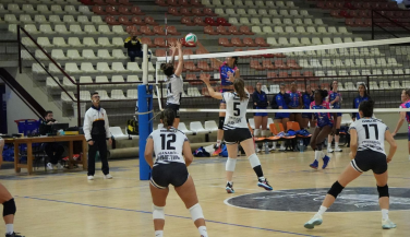 CV Paterna-Liceo cae en una dura batalla ante Mairena Vóley Club