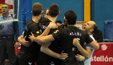 CV Mediterráneo vence en el duelo de líderes y afianza su dominio de la SM2