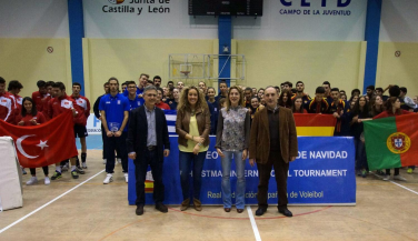 Las españolas terminan en segundo puesto en el Torneo Internacional de Navidad de Palencia