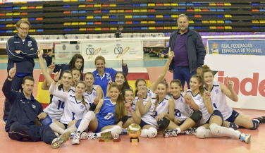 España cae ante Grecia y termina en segunda posición el Torneo Internacional de Navidad