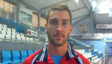 CV Emevé ficha al joven Víctor Jumilla