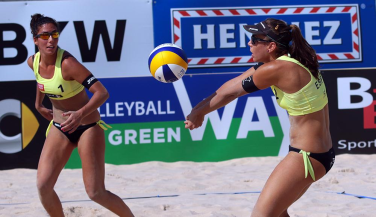 Jornada propicia, con algún tropiezo, para las parejas españolas en el Masters CEV de Biel/BIenne