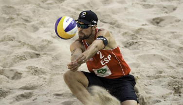 Pablo Herrera y Adrián Gavira no pueden con el dúo cubano en el Mundial de Voley Playa