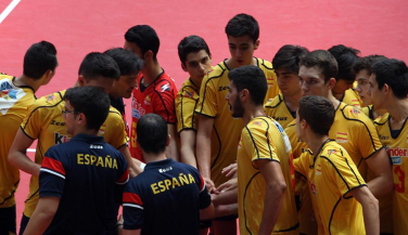 España debuta con una gran victoria en el Torneo WEVZA Sub17 de Italia
