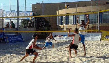 El Campeonato de España de Voley Playa Sub21 masculino entra en su fase decisiva