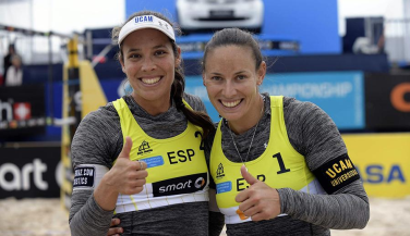 Las parejas españolas toman la senda de la victoria en el Europeo de Voley Playa