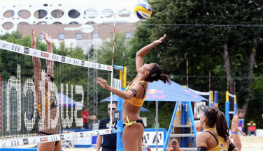 Fernández Steiner-Baquerizo vencen a Lobato-Soria en el duelo español del Europeo de Voley Playa