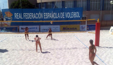 Emocionante Campeonato de España de Voley Playa Sub21 femenino en Lorca