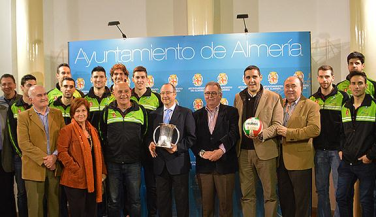 Unicaja Almería presenta la Copa del Rey en el Ayuntamiento de la ciudad                            