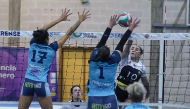 Aceites Abril VoleyOurense suma 2 puntos muy importantes ante un rival directo 