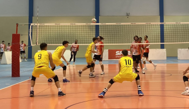 CyL Palencia 2024 supera en tres sets a Volei Dumbría
