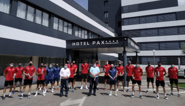 La selección masculina recibe la visita del Ayuntamiento de Guadalajara