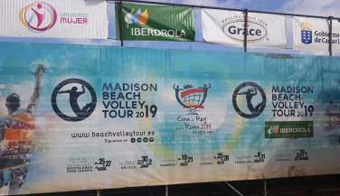La playa del Inglés ultima los preparativos para la Copa del Rey y de la Reina