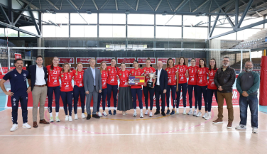 Avarca de Menorca recibe a Marga Prohens como el mejor equipo femenino balear del 2024
